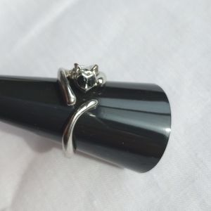 Silver Tone Cat w/ Black rhinestone Eyes Ring Size